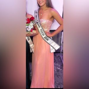 Sequin Strapless Preach Flowy dress